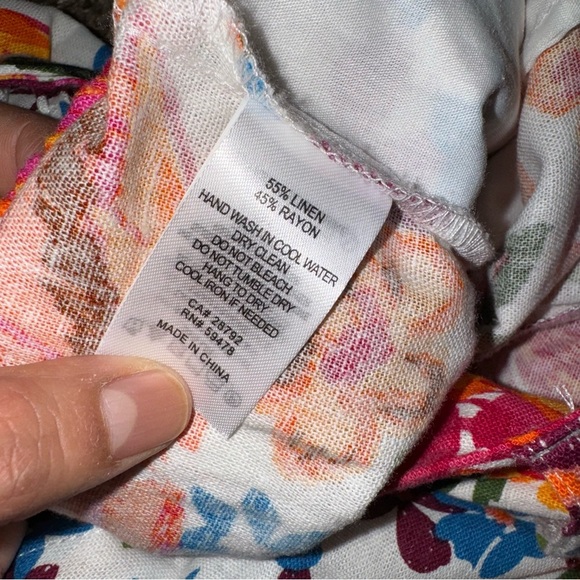 Joie floral Linen/Rayon blend pants size 2 - Picture 6 of 8